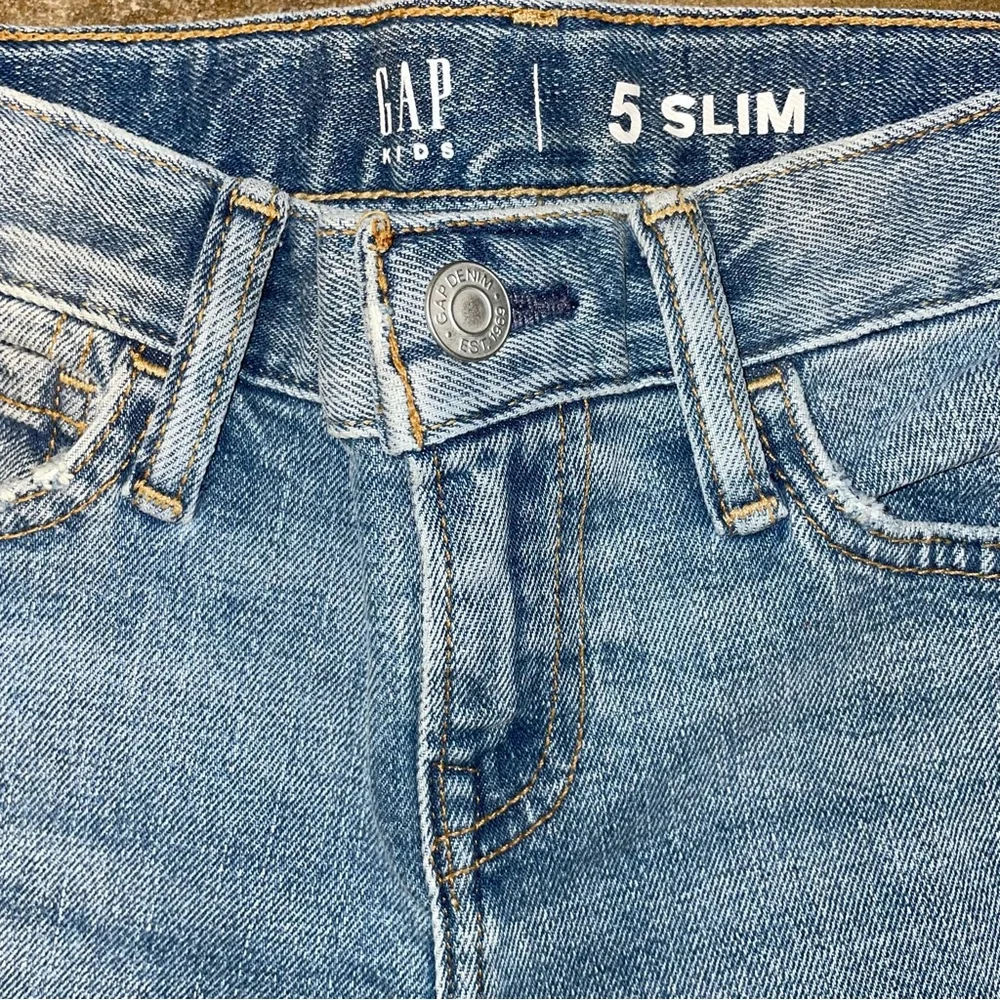 GAP Kids Slim Fit Blue Jeans - Size 5